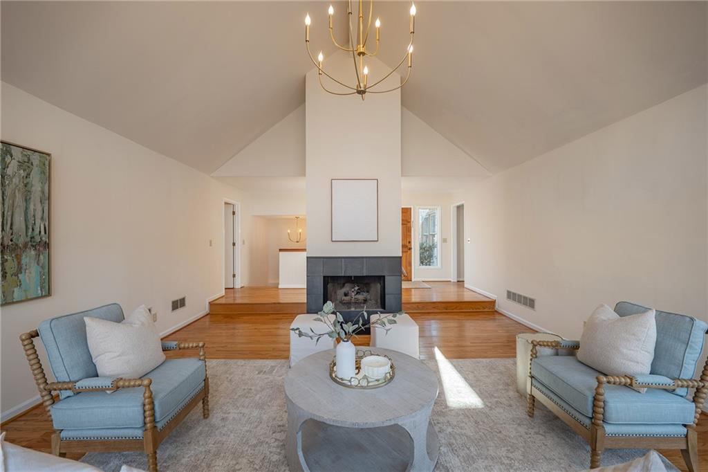 395 Longs Peak Drive