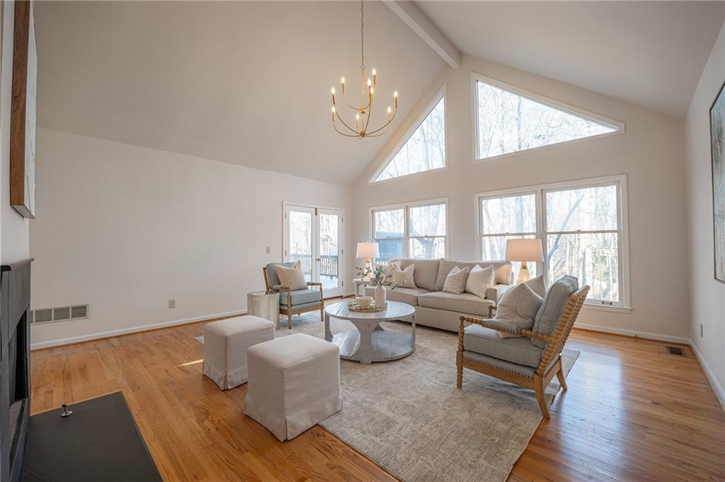 395 Longs Peak Drive