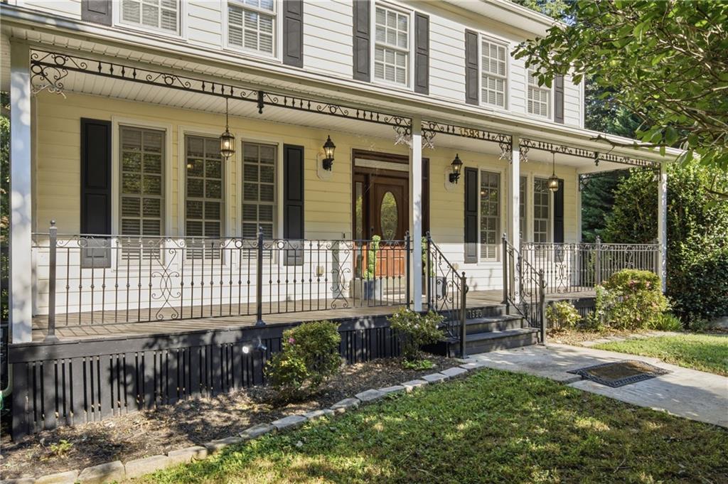 1593 Walkway Court SW