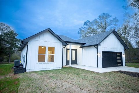 Homes For Sale - 2590 Walton Downs Road<br/> Monroe, GA 30655