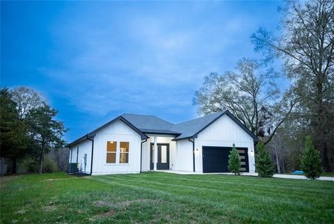 Homes For Sale - 2590 Walton Downs Road<br/> Monroe, GA 30655