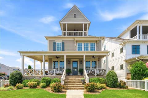 Homes For Sale - 559 S Club Drive<br/> Woodstock, GA 30188