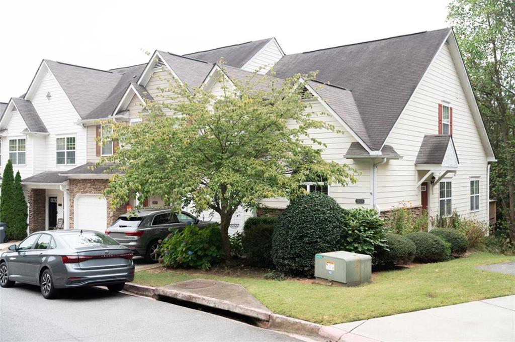 Look at this stunning, well-maintained end-unit townhouse nestled in the beautiful foothills of Kennesaw Mountain! This spacious 4-bedroom, 3.5-bath home offers an ensuite on each level, providing exceptional comfort and flexibility for families, guests, or multi-generational living.
Enjoy updated appliances, a newer HVAC, and water heater — all in a home that’s been lovingly cared for and move-in ready. As an end unit, you’ll appreciate extra privacy, abundant natural light, and a quiet setting within a highly sought-after HOA community.
Your HOA takes care of water, sanitation, and landscaping, so you can truly enjoy a low-maintenance lifestyle. The community itself is packed with resort-style amenities, including an award-winning Olympic-sized swimming pool, basketball courts, pickleball courts, and a playground — perfect for families and active lifestyles.
Located in an A+ school district and surrounded by convenience, you’ll find over 2,000 stores, restaurants, and shops within walking distance, plus easy access to Kennesaw State University, Town Center Mall, nearby parks, and major highways.
For those relocating from high-cost areas like New York or California, this property represents the perfect balance: a lower cost of living, more home for your money, and a welcoming, family-friendly community designed for comfort, safety, and connection.
Imagine trading long commutes and high rents for a home where your family can grow, explore, and thrive — all at the base of Kennesaw Mountain.