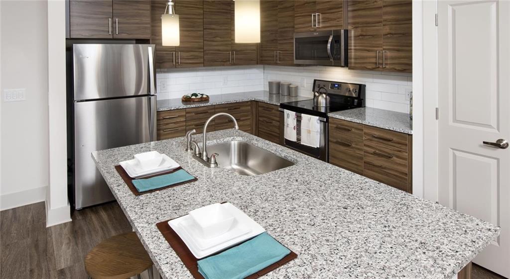 1887 Duluth Highway 007-731