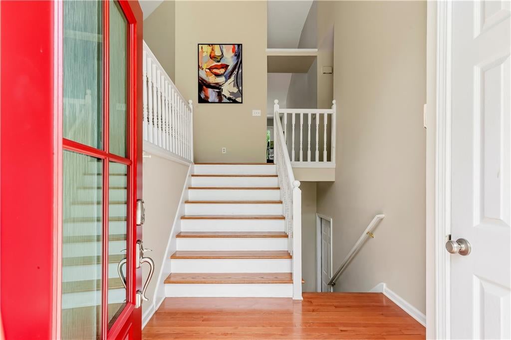 1045 Queensbury Run