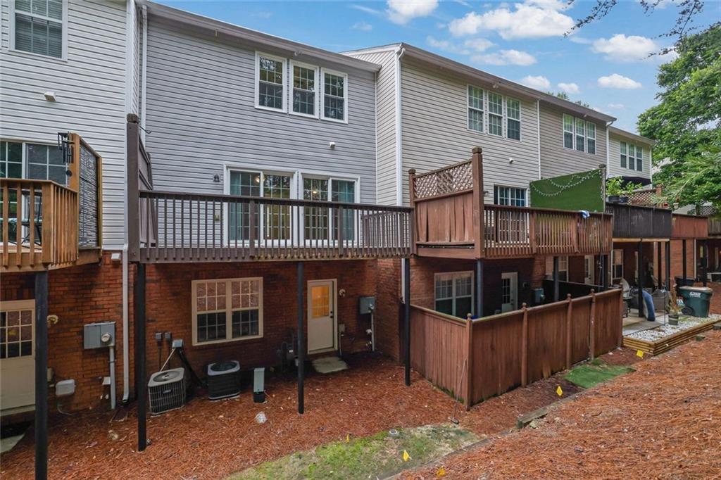 MORRIS LAKE - Residential