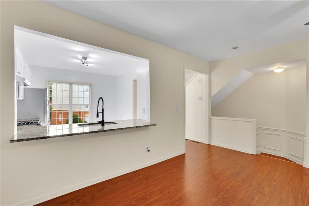 MORRIS LAKE - Residential