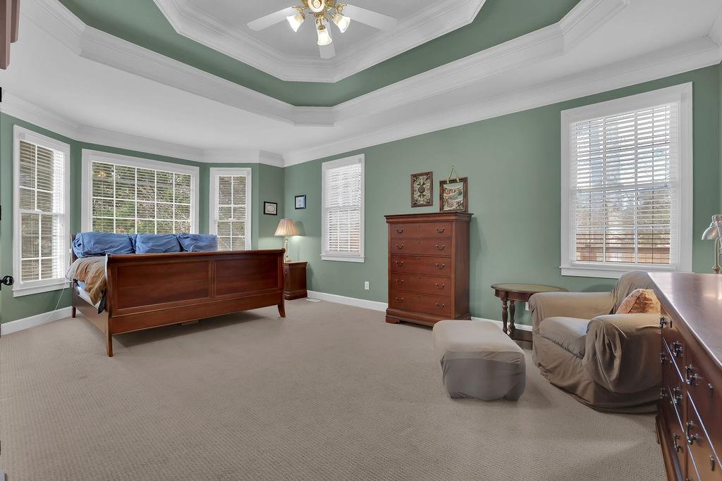 188 Gold Bullion Drive W