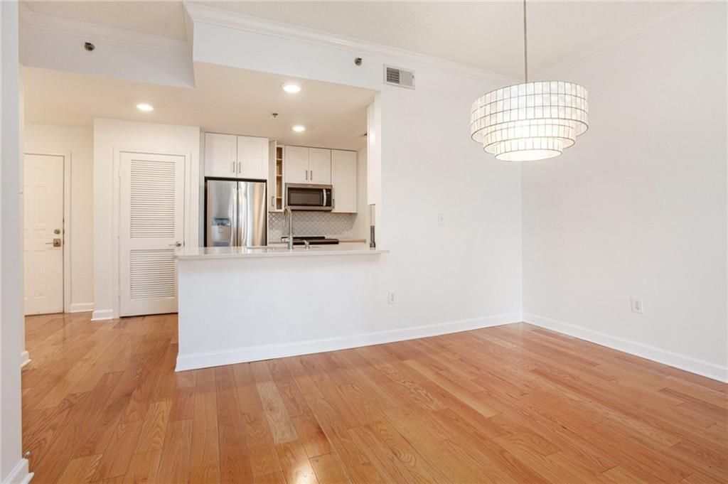 1101 Juniper Street NE 919