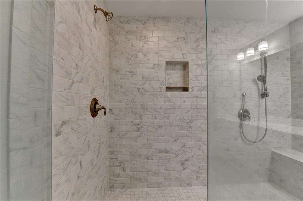 1372 Doublegate Drive, Atlanta, Georgia image 15