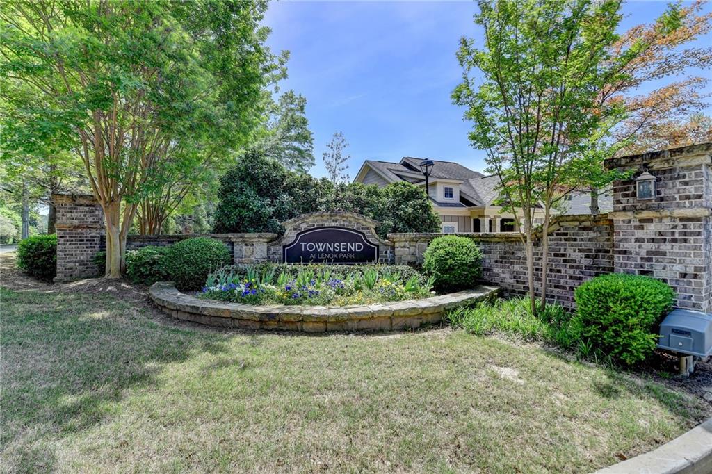 1372 Doublegate Drive, Atlanta, Georgia image 30