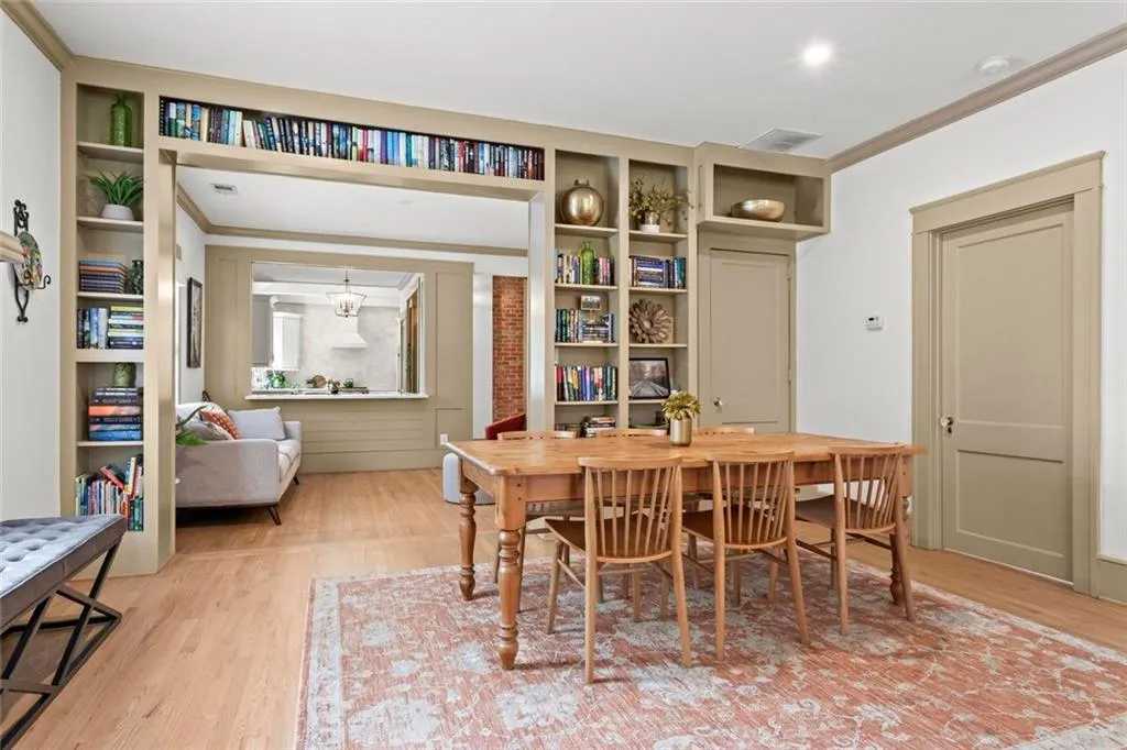 Marietta, Georgia 30060, United States, 3 Bedrooms Bedrooms, ,2 BathroomsBathrooms,Residential,Pending,129538