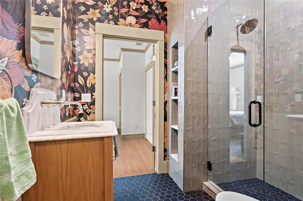 Marietta, Georgia 30060, United States, 3 Bedrooms Bedrooms, ,2 BathroomsBathrooms,Residential,Pending,129538