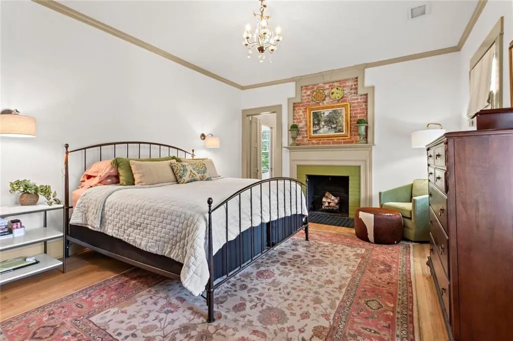 Marietta, Georgia 30060, United States, 3 Bedrooms Bedrooms, ,2 BathroomsBathrooms,Residential,Pending,129538