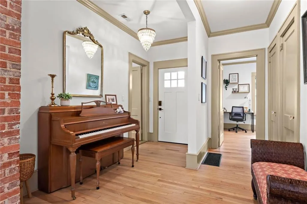 Marietta, Georgia 30060, United States, 3 Bedrooms Bedrooms, ,2 BathroomsBathrooms,Residential,Pending,129538