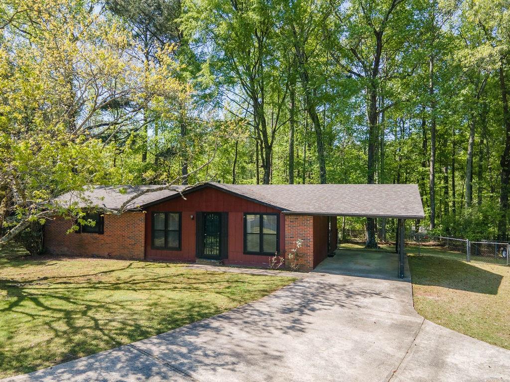 125 Valley View Court, Tyrone, Georgia image 1