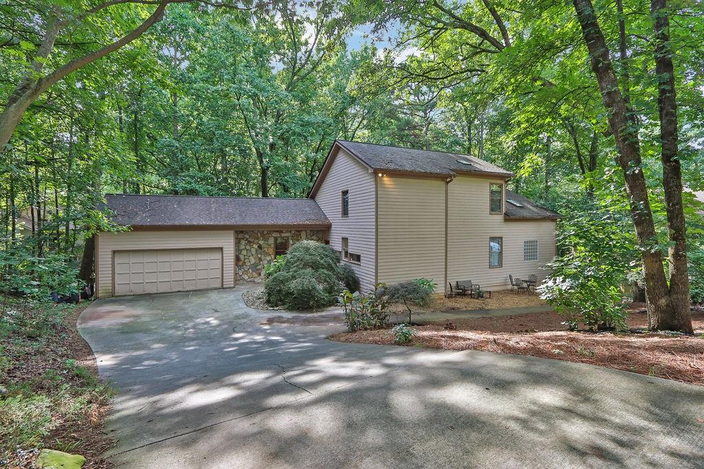 Photo 1 of 40 — 8760 S Mount Drive, Alpharetta, GA 30022
