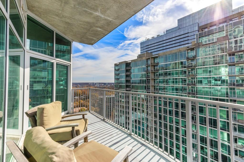 METROPOLIS - Residential