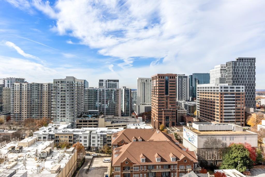 METROPOLIS - Residential