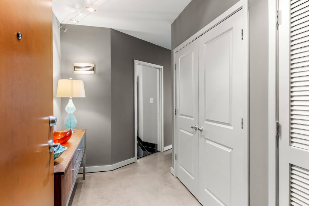 943 Peachtree Street NE 1708