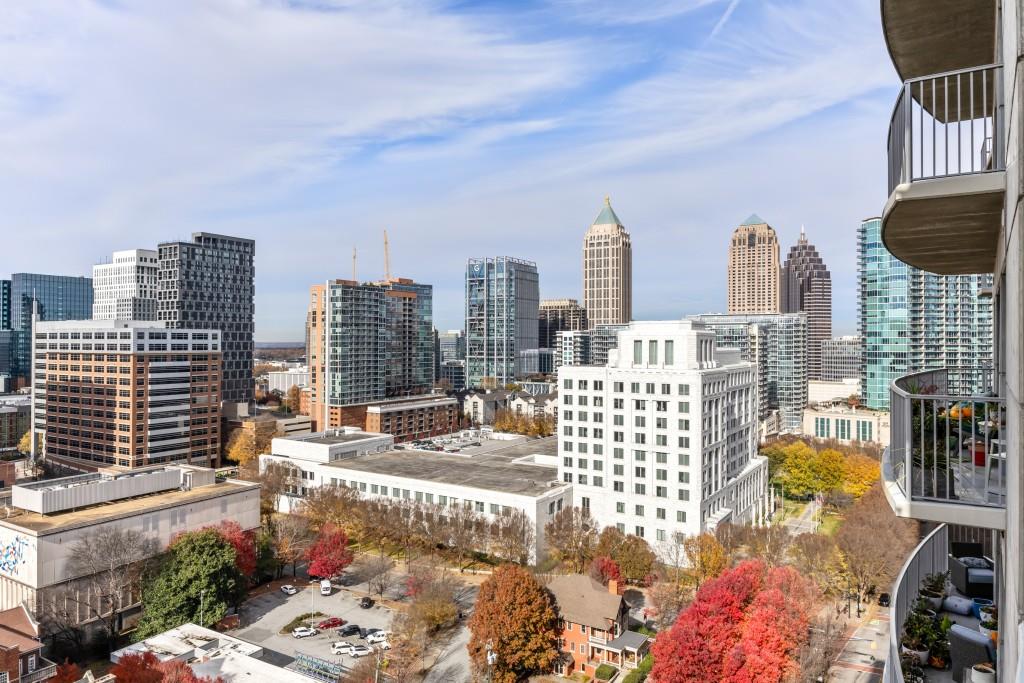 METROPOLIS - Residential