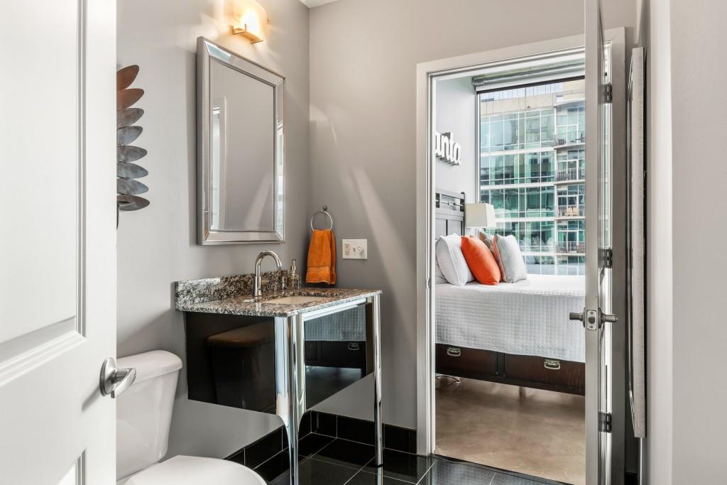 METROPOLIS - Residential