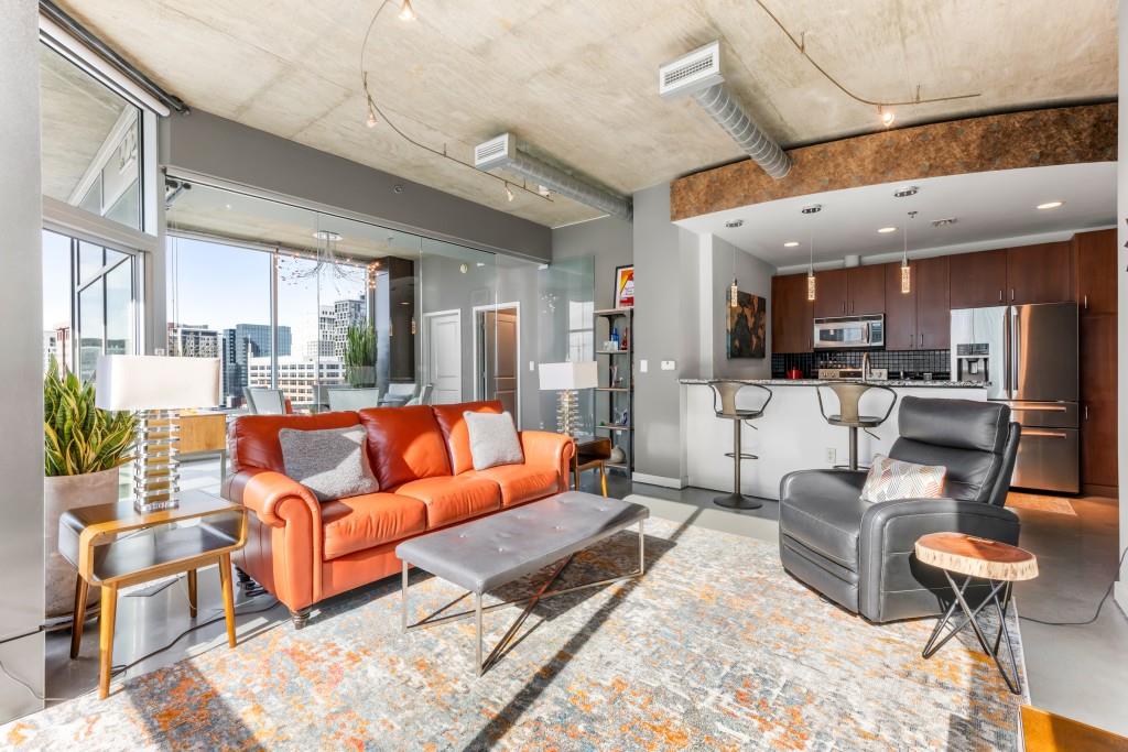 METROPOLIS - Residential