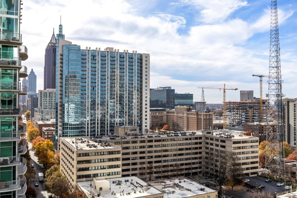 METROPOLIS - Residential