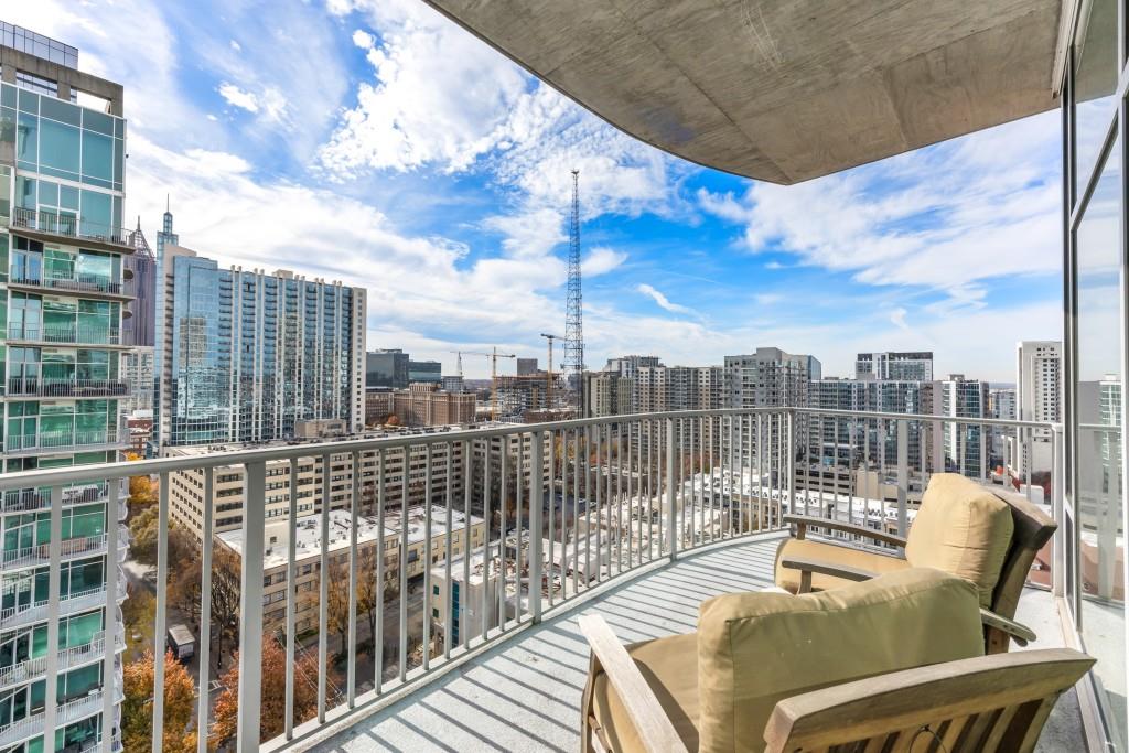 METROPOLIS - Residential