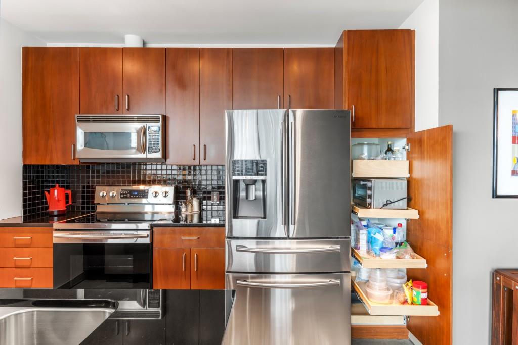 METROPOLIS - Residential