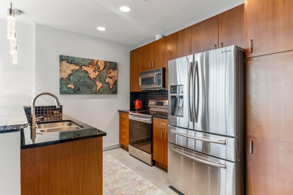 METROPOLIS - Residential