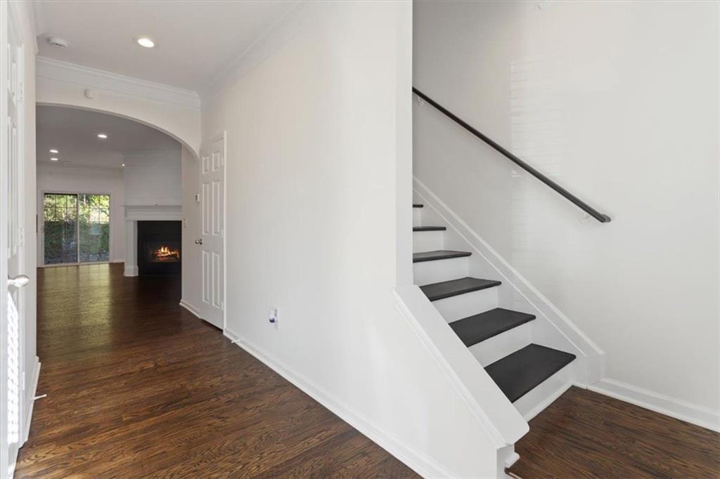 2401 HERITAGE PARK Circle NW 14