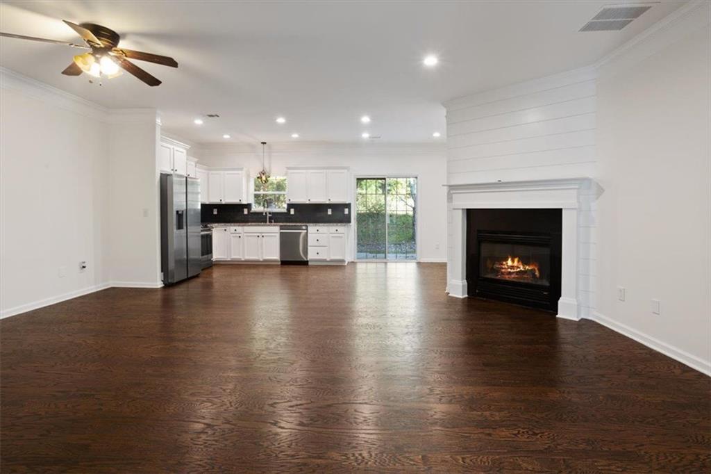 2401 HERITAGE PARK Circle NW 14