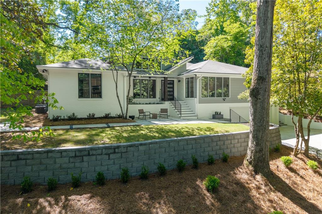 538 Spring Valley Road NW