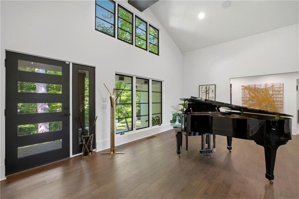 538 Spring Valley Road NW