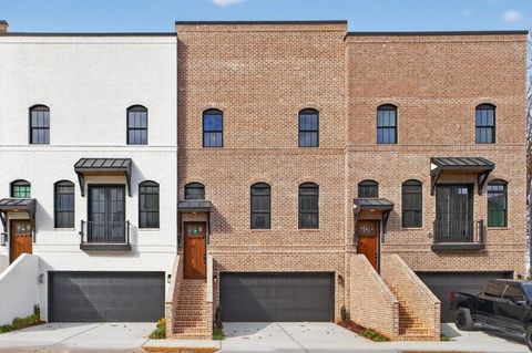 Townhouse For Sale - 333 Sugarview Road<br/> Sugar Hill, GA 30518