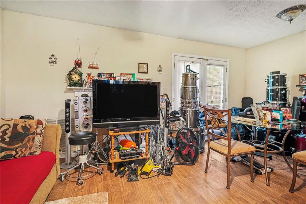 1674 Hunting Creek Drive