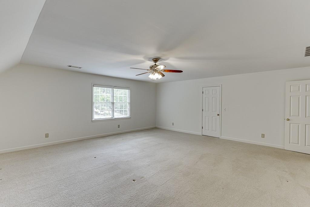 7660 Dunvegan Close, Sandy Springs, Georgia image 46
