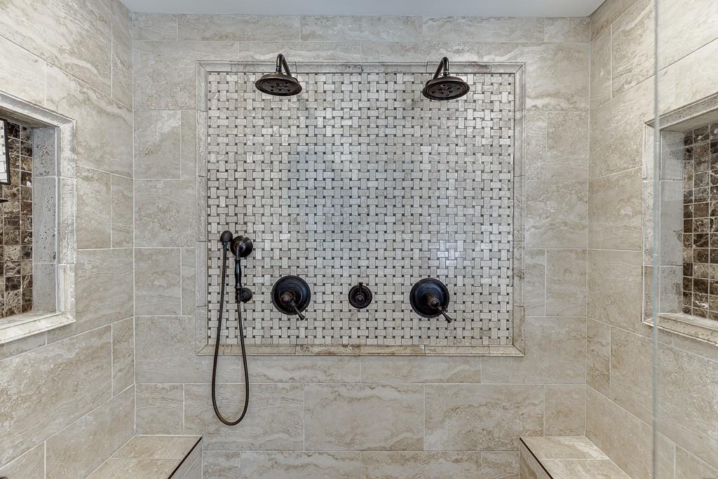 7660 Dunvegan Close, Sandy Springs, Georgia image 34