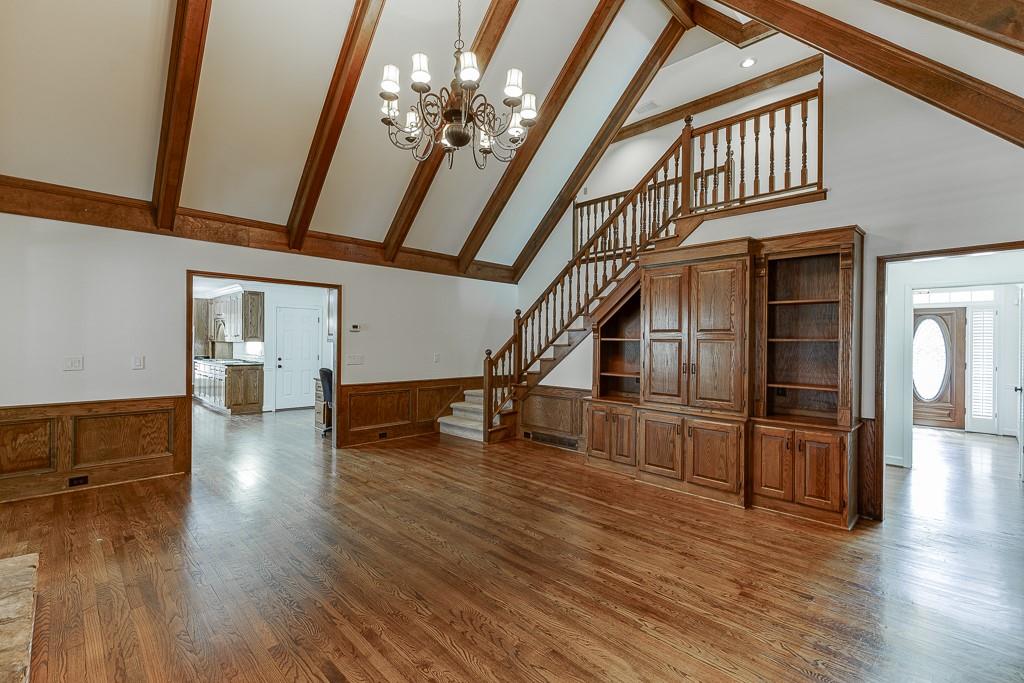 7660 Dunvegan Close, Sandy Springs, Georgia image 21