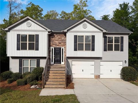 Photo of 1948 Paynes Point, Winder, GA 30680 (MLS # 7755259)