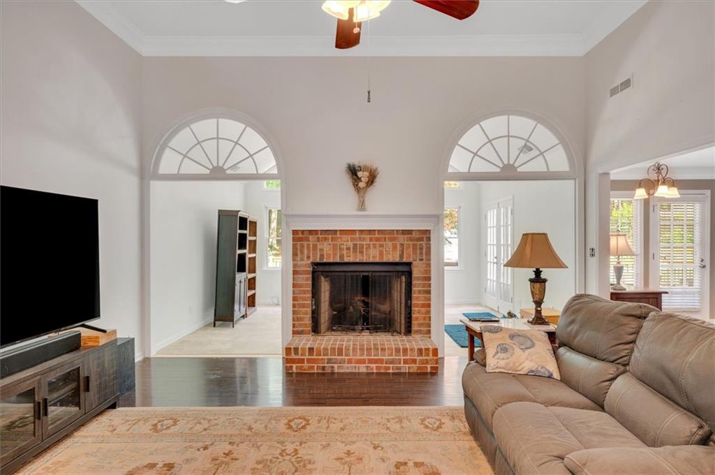 Lee's Crossing - Residential