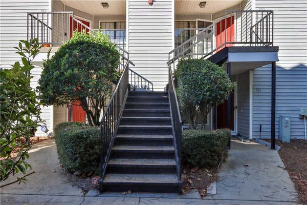 765 WINDCHASE LN, STONE MOUNTAIN, GA 30083 - Image 4a644e544eba237656b7e97497dfbb82/754505444