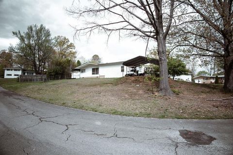 A home in Fort Oglethorpe