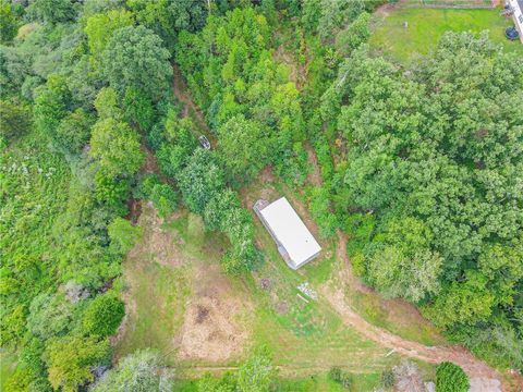 A home in Demorest