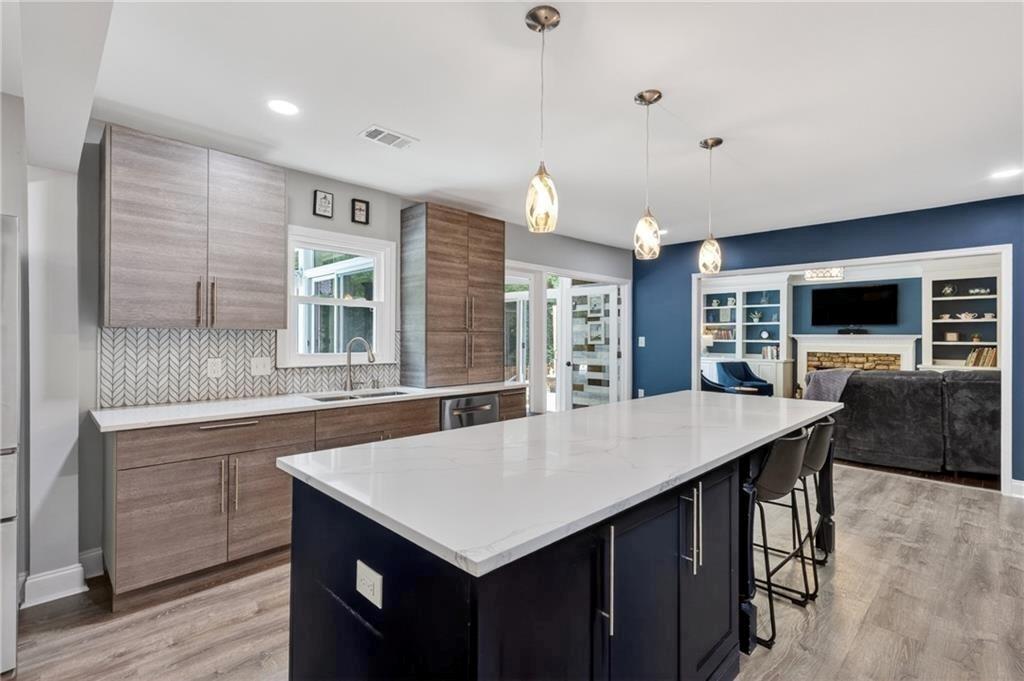 3827 Lance Bluff Court