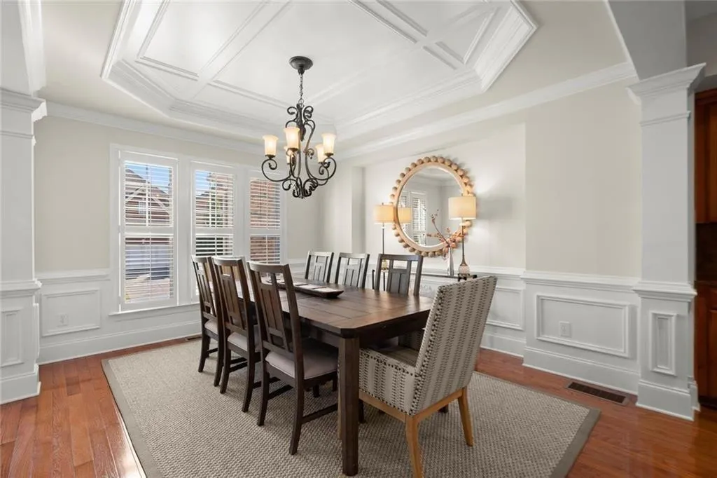 Alpharetta, Georgia 30022, United States, 7 Bedrooms Bedrooms, ,5 BathroomsBathrooms,Residential,Active,189504