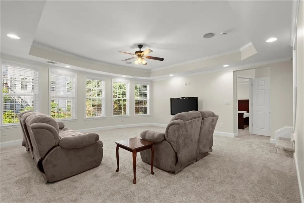 Alpharetta, Georgia 30022, United States, 7 Bedrooms Bedrooms, ,5 BathroomsBathrooms,Residential,Active,189504