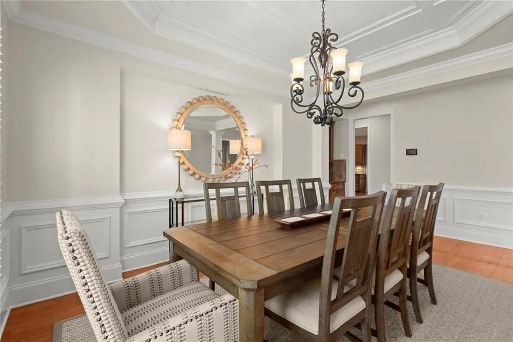 Alpharetta, Georgia 30022, United States, 7 Bedrooms Bedrooms, ,5 BathroomsBathrooms,Residential,Active,189504