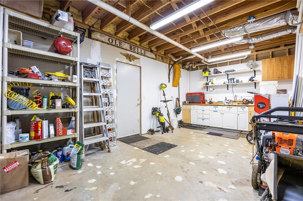 Creekshire - Residential